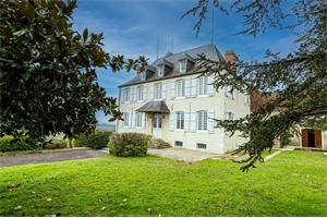 chateau à la vente -   64000  PAU, surface 336 m2 vente chateau - APR659153